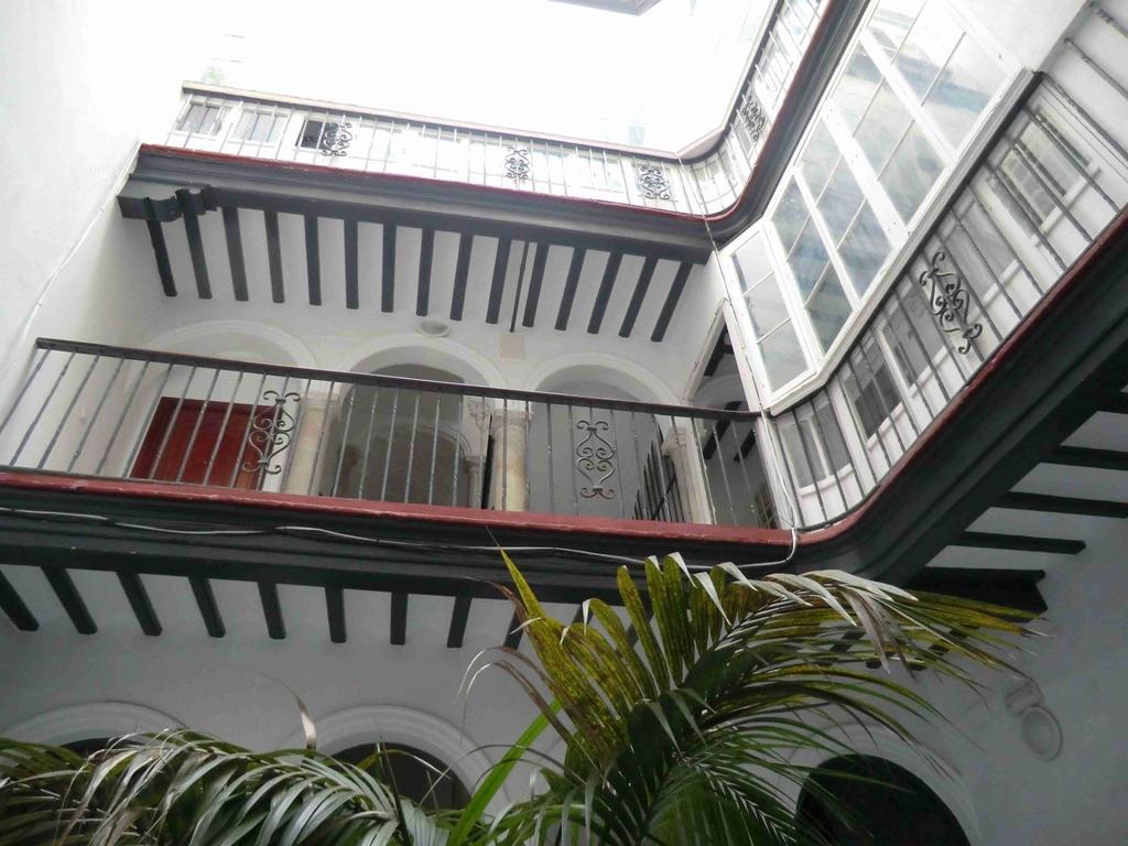 La Nube De San Miguel Apartment Кадис Екстериор снимка